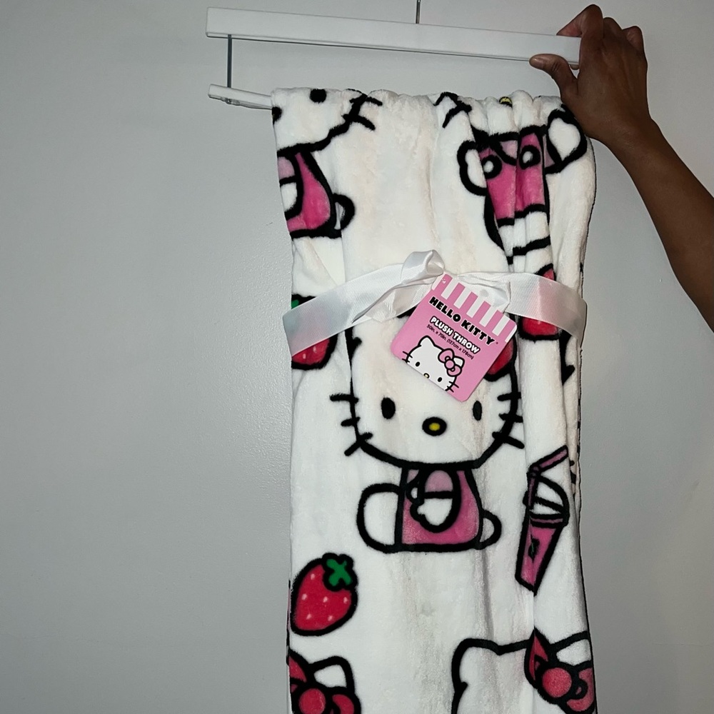 Strawberry Hello Kitty Blanket